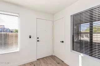 Photo #4: 6783070 Listing