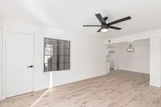 Photo #6: 6783070 Listing