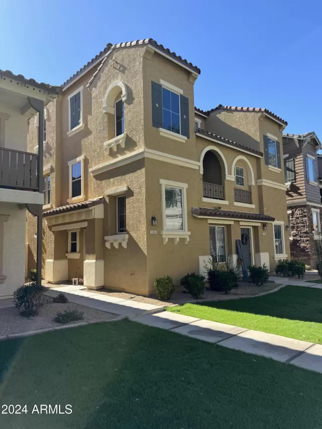 MLS: 6783311 Condo For Sale