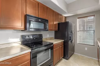 Photo #6: 6783323 Listing