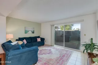 Photo #4: 6783331 Listing