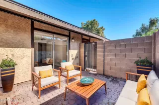 Photo #3: 6783475 Listing