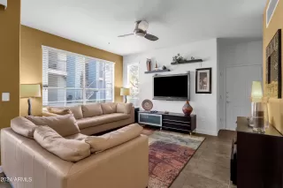 Photo #3: 6783659 Listing