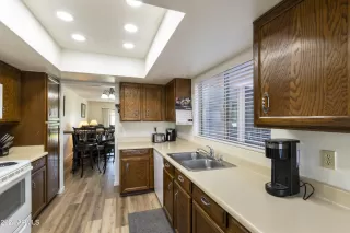 Photo #5: 6783745 Listing 