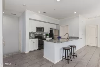 Photo #5: 6783859 Listing 