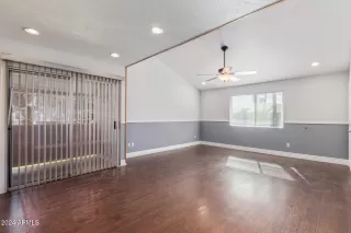 Photo #6: 6784364 Listing 