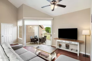 Photo #3: 6784371 Listing 