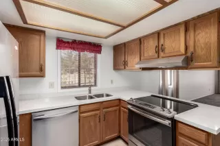 Photo #6: 6784496 Listing 