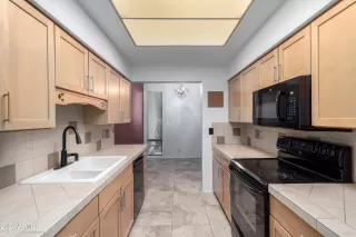 Photo #2: 6784756 Listing