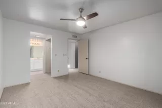 Photo #4: 6784756 Listing