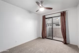 Photo #6: 6784756 Listing