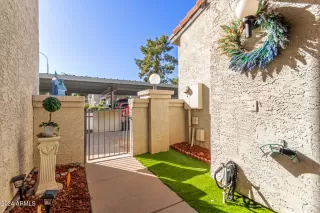 Photo #3: 6784886 Listing 