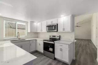 Photo #3: 6784901 Listing 