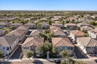 Photo #2: 6785265 Listing