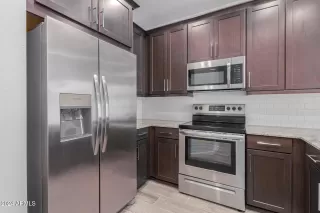 Photo #4: 6785559 Listing