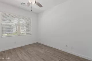 Photo #6: 6785559 Listing