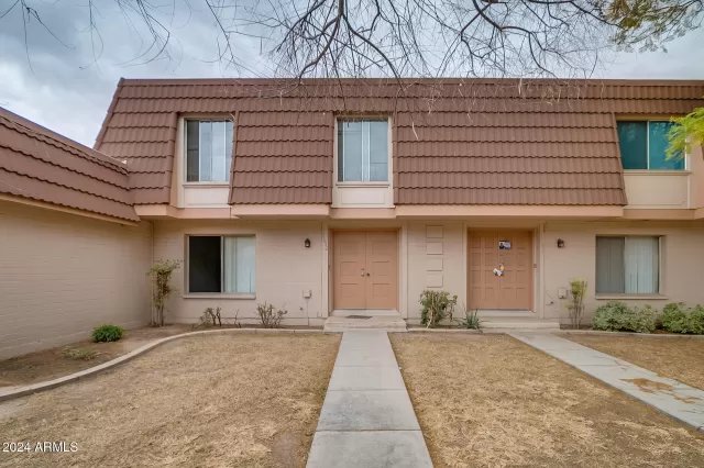 MLS: 6785784 Condo For Sale