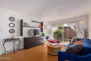 Photo #1: 6786079 Listing