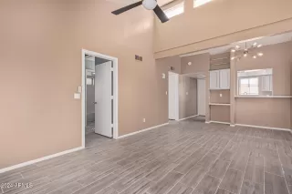 Photo #5: 6786435 Listing 