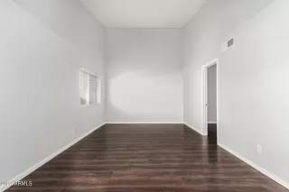 Photo #6: 6786440 Listing 