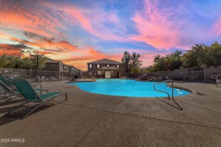 Photo #2: 6786604 Listing