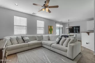 Photo #4: 6786604 Listing