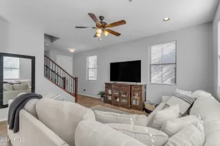 Photo #5: 6786604 Listing