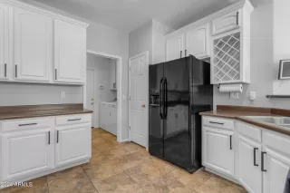 Photo #6: 6786604 Listing