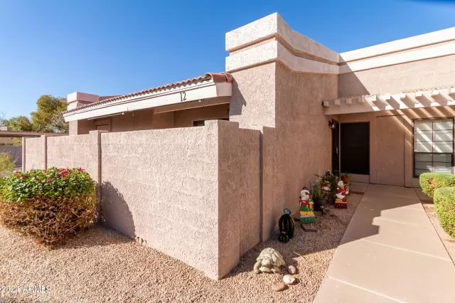 MLS: 6786762 Condo For Sale