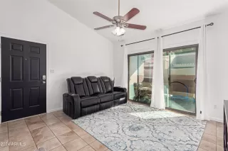 Photo #4: 6786762 Listing