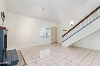 Photo #6: 6786836 Listing 