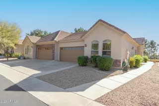 Photo #2: 6786845 Listing