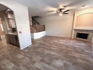 Photo #3: 6787031 Listing