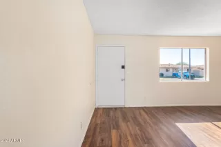 Photo #3: 6787148 Listing