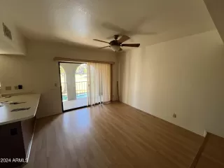 Photo #3: 6787317 Listing