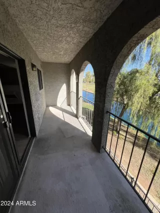 Photo #4: 6787317 Listing