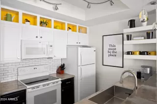 Photo #4: 6787657 Listing 