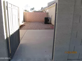 Photo #3: 6787740 Listing