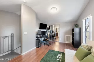 Photo #6: 6788142 Listing 