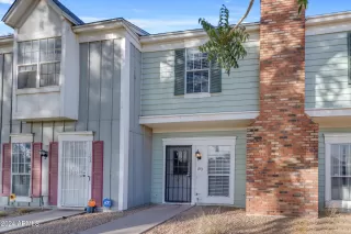 Photo #2: 6788725 Listing