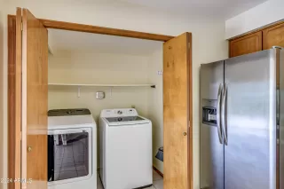 Photo #5: 6789003 Listing