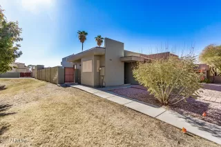 Photo #3: 6789076 Listing