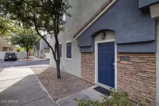 Photo #2: 6789187 Listing