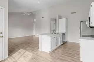 Photo #3: 6789357 Listing 