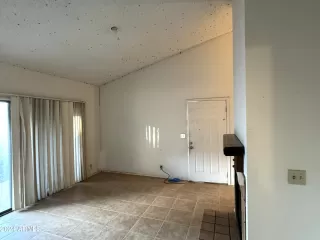 Photo #4: 6789379 Listing