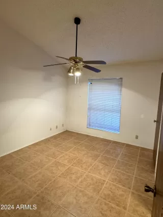 Photo #6: 6789379 Listing