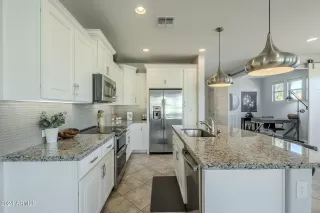 Photo #6: 6789552 Listing 