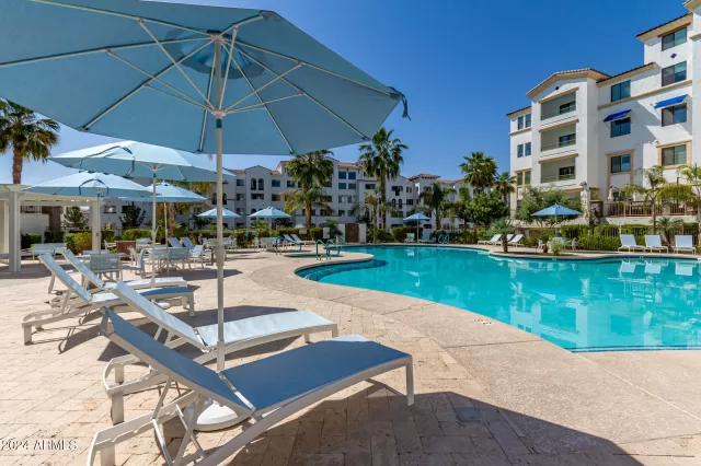 MLS: 6789719 Condo For Sale