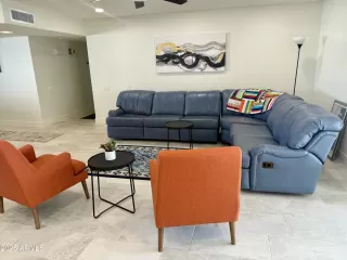 Photo #2: 6790282 Listing