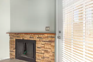 Photo #5: 6790473 Listing